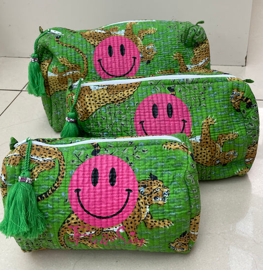 Cotton wash bag smiley face logo Green colourway