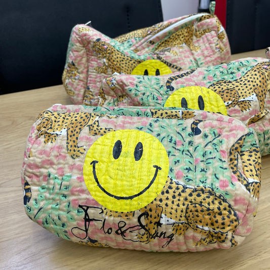 Cotton wash bag smiley face logo
