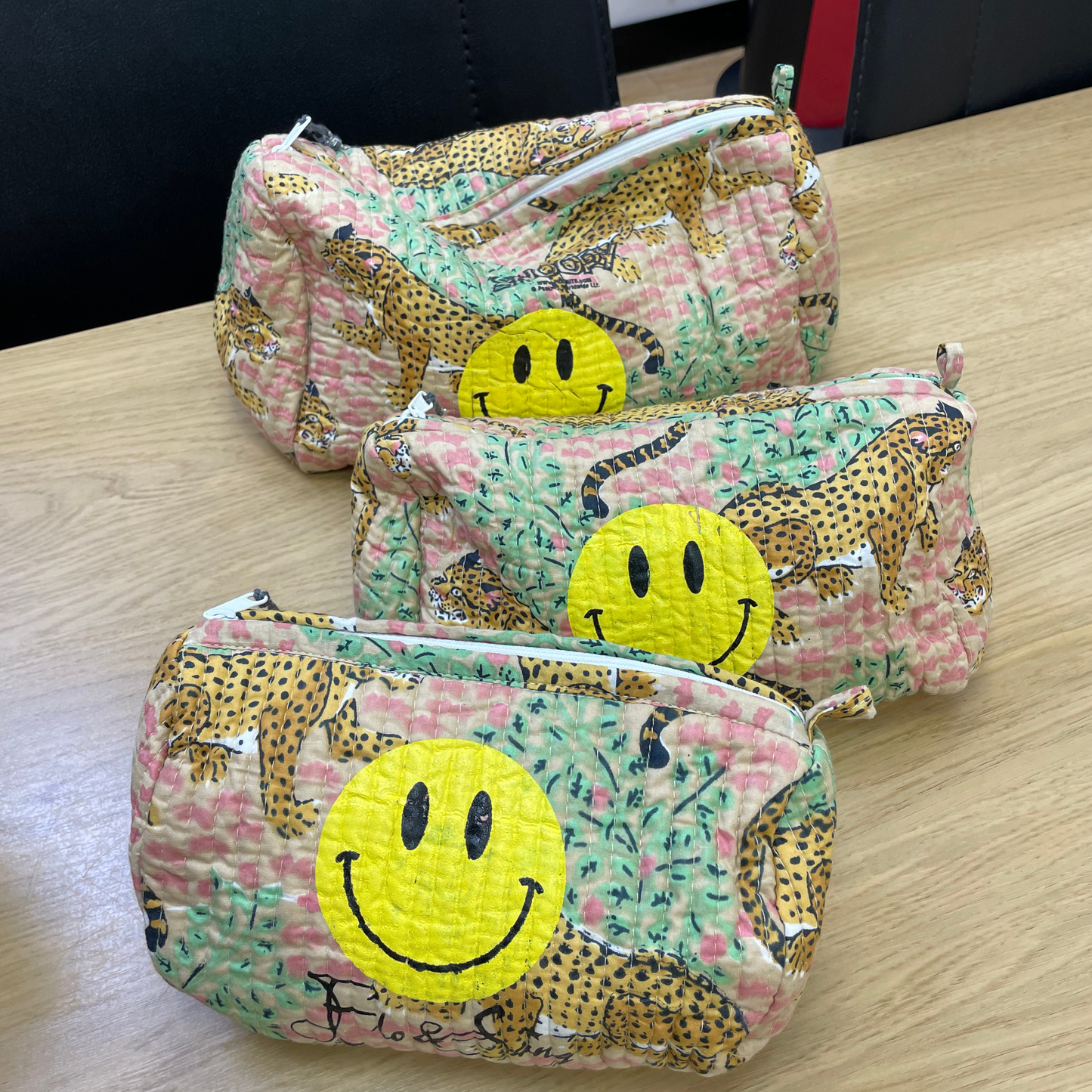 Cotton wash bag smiley face logo